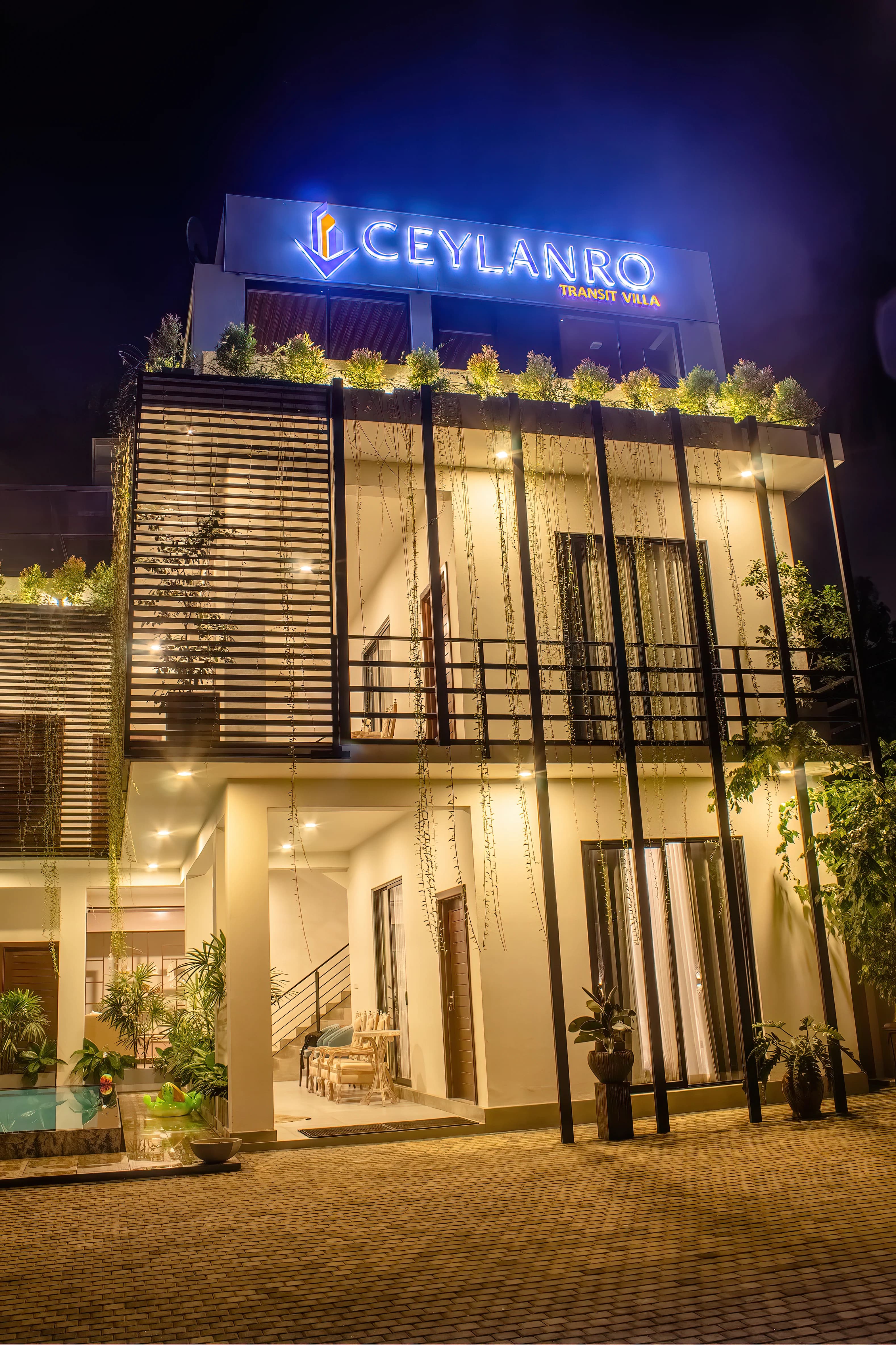 Negombo Coastal Horizon & Culture